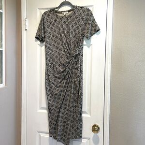 Woman’s Dress - Olive Green Pattern - Size Med